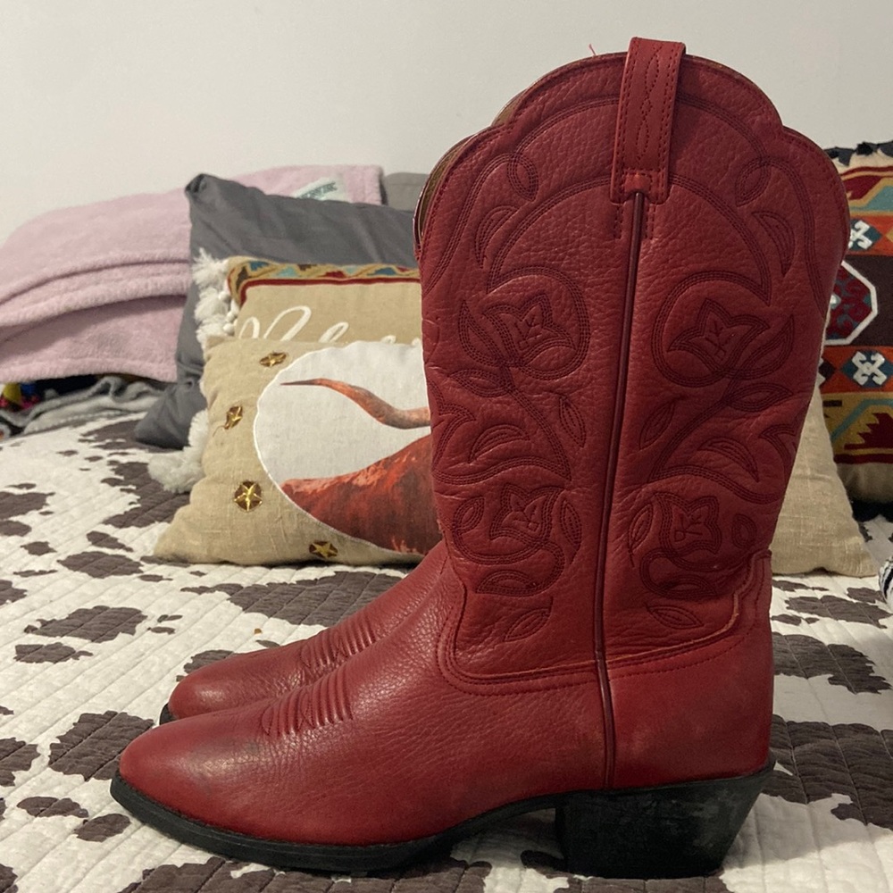 RED Ariat Boots! ❤️